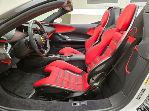 Used 2023 Ferrari SF90 Spider AWD/4WD image 18
