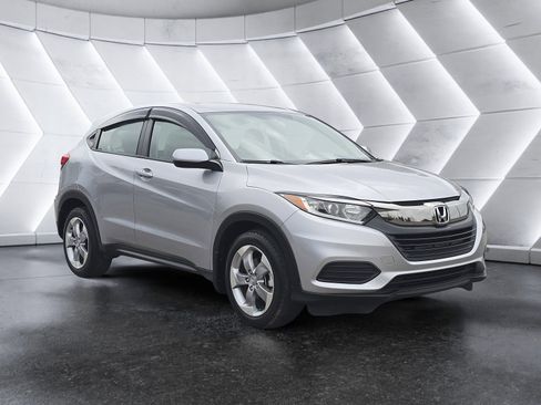 Used 2022 Honda HR-V LX image 1