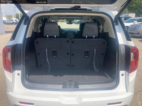 Used 2023 GMC Acadia Denali w/ Denali Ultimate Package AWD/4WD image 10