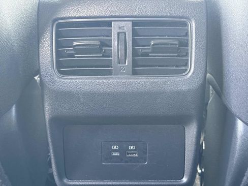 Certified 2023 Nissan Rogue SV AWD/4WD image 16