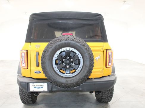 Used 2021 Ford Bronco Badlands image 8