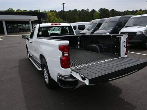 Used 2025 Chevrolet Silverado 1500 W/T image 25