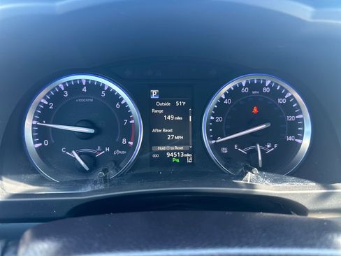 Used 2019 Toyota Highlander Limited AWD/4WD image 19