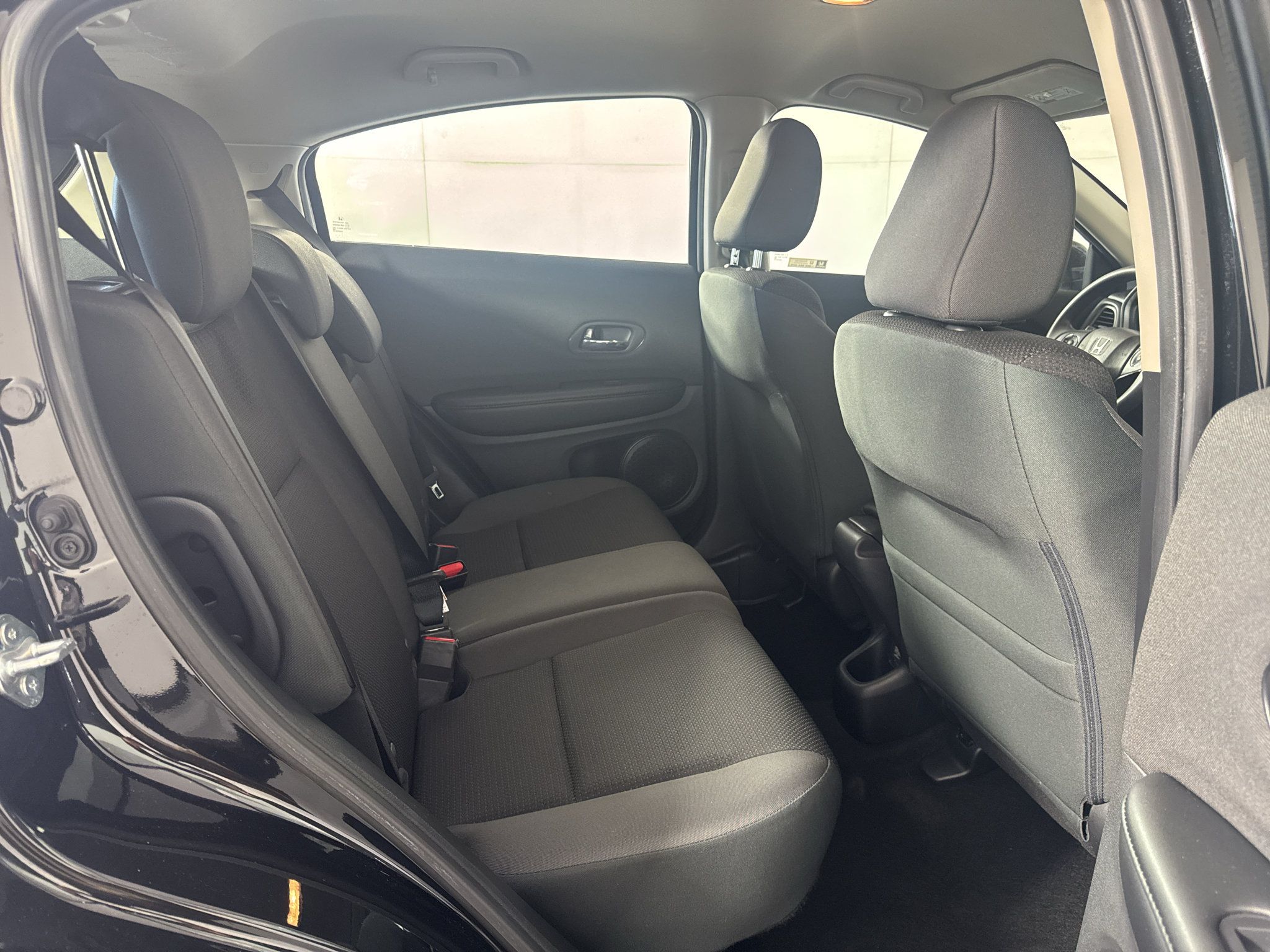 Used 2022 Honda HR-V LX image 34