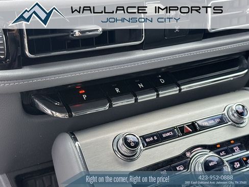 Used 2021 Lincoln Aviator Reserve w/ Equipment Group 201A AWD/4WD image 18