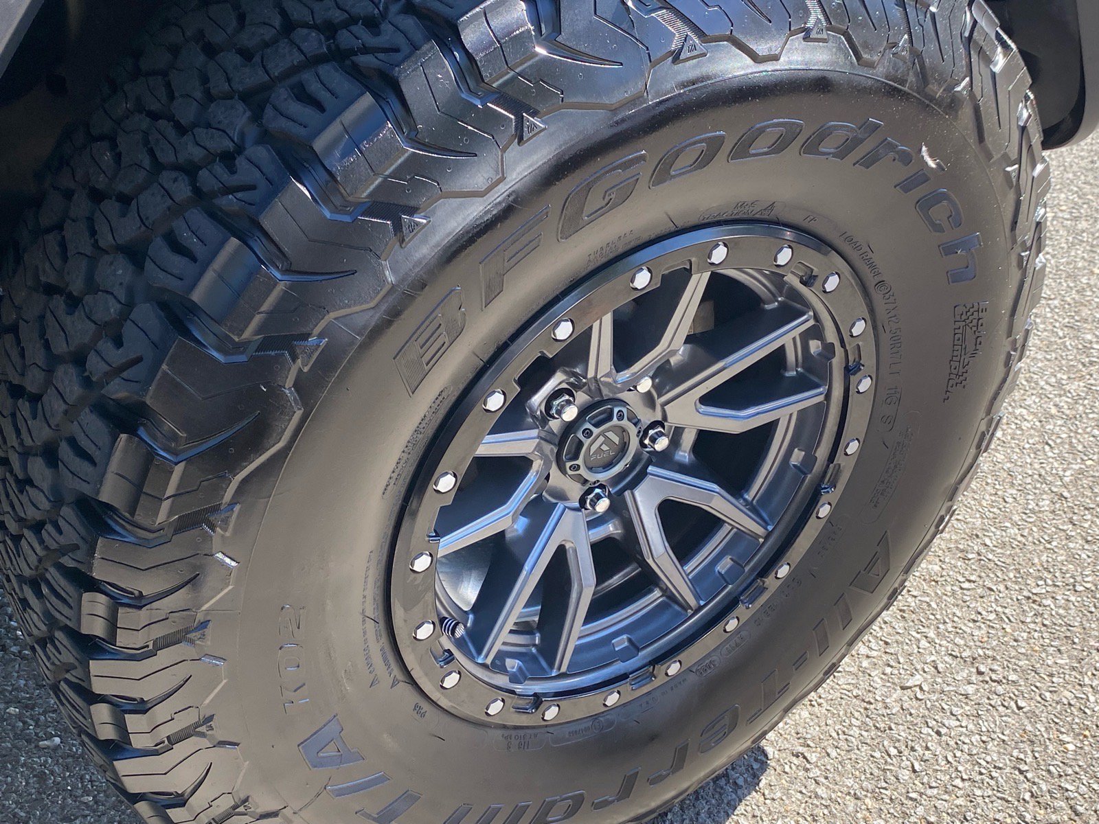 Used 2018 Jeep Wrangler Unlimited Rubicon AWD/4WD image 26