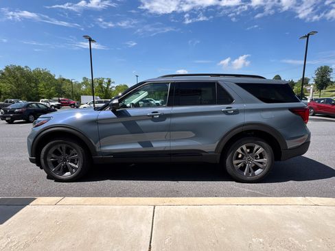 New 2026 Ford Explorer Active w/ Active Comfort Package AWD/4WD image 11