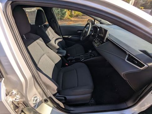 Used 2023 Toyota Corolla SE image 12