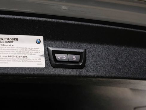 Used 2024 BMW X3 sDrive30i w/ M Sport Package RWD image 58