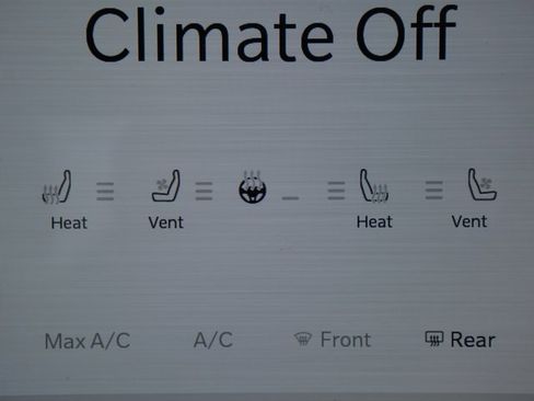 Used 2024 RAM 2500 Rebel w/ Towing Technology Group image 4