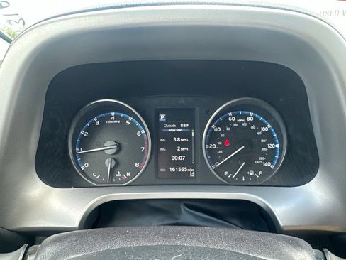 Used 2017 Toyota RAV4 XLE w/ Premium Special Value Package AWD/4WD image 25