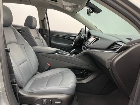 Used 2019 Buick Enclave Premium w/ Experience Buick Package FWD image 37