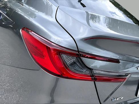 Used 2025 Toyota Camry XLE w/ Premium Plus Package FWD image 29