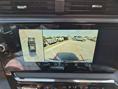 Used 2025 GMC Sierra 1500 AT4 w/ AT4 Premium Package AWD/4WD image 48