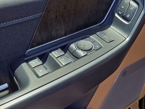 Used 2024 Ford F250 Lariat w/ Sport Appearance Package AWD/4WD image 22