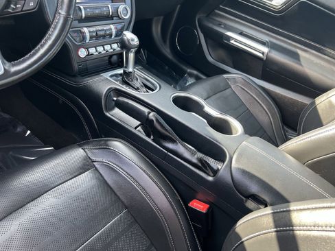 Used 2022 Ford Mustang GT Premium w/ Equipment Group 401A RWD image 23