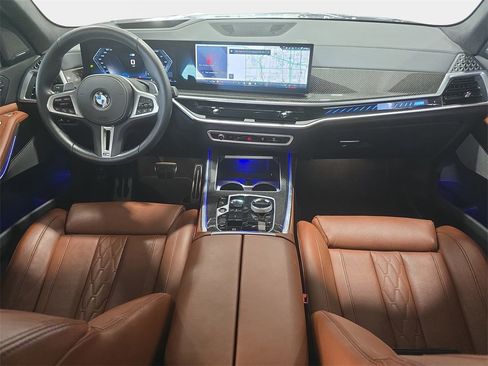 Used 2024 BMW X7 M60i w/ Executive Package image 9