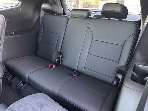 New 2025 Buick Enclave Preferred w/ Power Package image 20