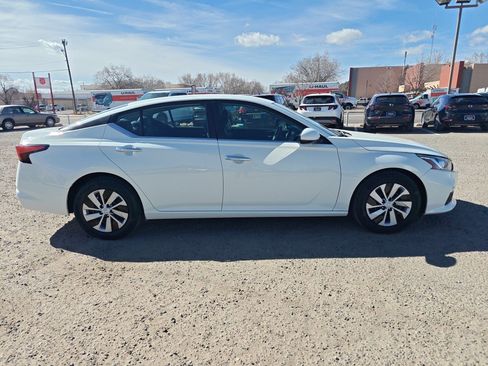 Used 2021 Nissan Altima 2.5 S image 5