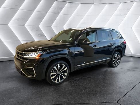 Used 2023 Volkswagen Atlas SEL Premium image 2