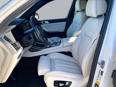 Used 2022 BMW X7 M50i AWD/4WD image 7