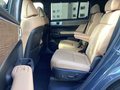 New 2026 Hyundai Santa Fe Limited AWD/4WD image 23