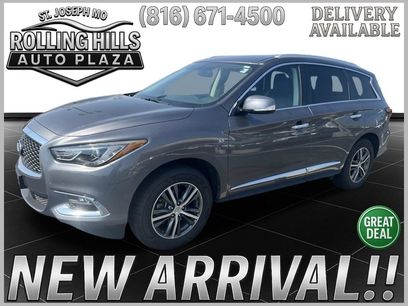 Used 2017 INFINITI QX60 Luxe w/ Premium Package