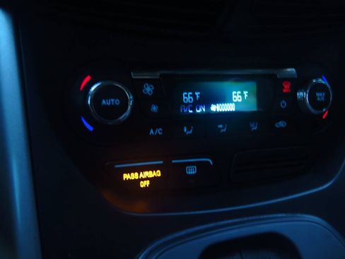 Used 2016 Ford Escape SE w/ Equipment Group 201A FWD image 10