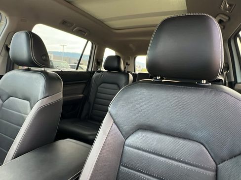 Certified 2023 Volkswagen Atlas SEL Premium AWD/4WD image 11