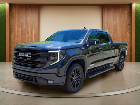 Certified 2025 GMC Sierra 1500 Elevation w/ Elevation Premium Package AWD/4WD image 29