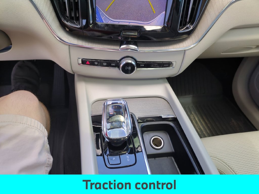 Used 2023 Volvo XC60 B5 Ultimate w/ Protection Package Premier FWD image 25