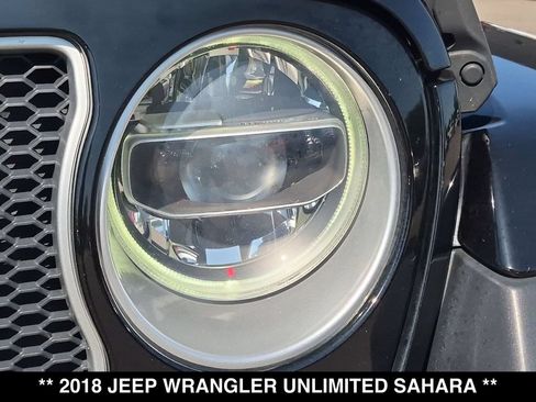 Used 2018 Jeep Wrangler Unlimited Sahara AWD/4WD image 16