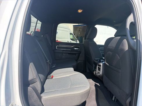 Used 2022 RAM 2500 Big Horn w/ Level C Equiment Group AWD/4WD image 42