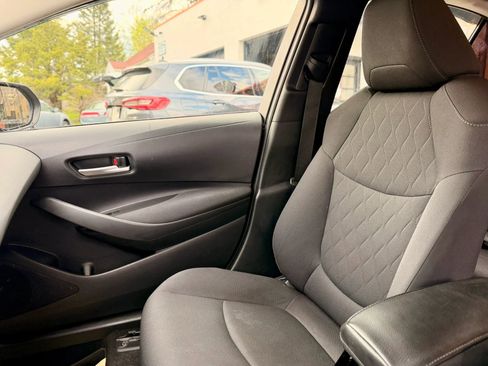 Used 2020 Toyota Corolla LE FWD image 18