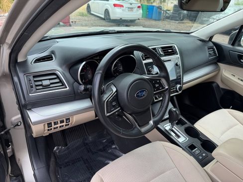 Used 2019 Subaru Outback 2.5i Premium AWD/4WD image 18