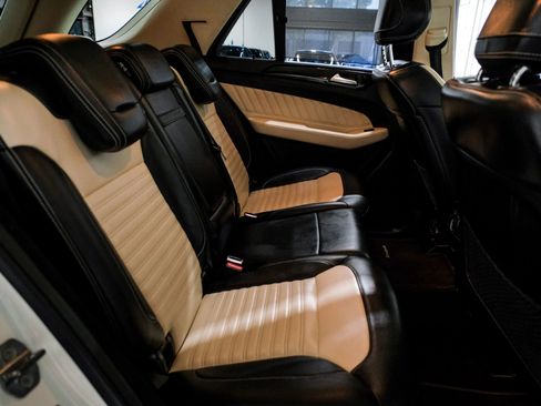 Used 2018 Mercedes-Benz GLE 43 AMG 4MATIC image 37