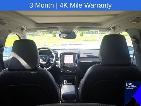 Used 2023 Volvo XC40 B5 Plus AWD/4WD image 14
