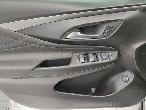 Used 2025 Buick Envista Sport Touring w/ Convenience I Package image 26