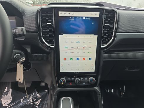 New 2026 Ford Ranger XLT w/ Equipment Group 301A High image 24