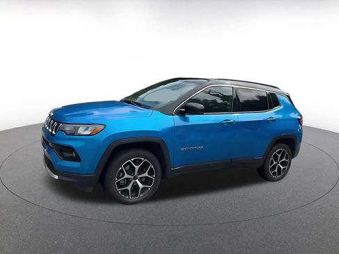 Used 2025 Jeep Compass Limited AWD/4WD image 7