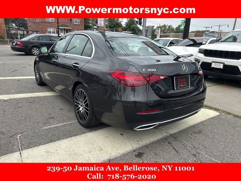 Used 2022 Mercedes-Benz C 300 4MATIC Sedan w/ Pinnacle Trim Package image 3