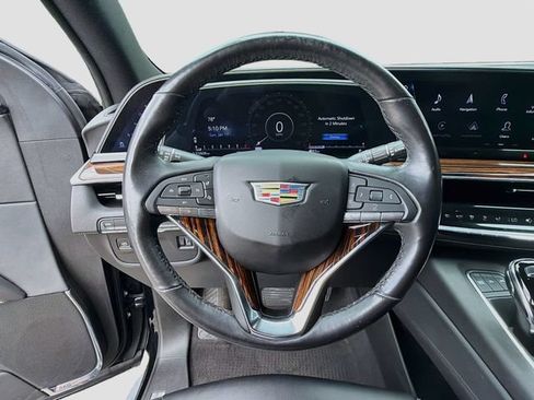 Used 2022 Cadillac Escalade Luxury RWD image 40