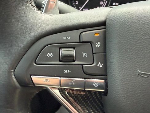 Used 2023 Cadillac XT6 Sport w/ Technology Package image 18