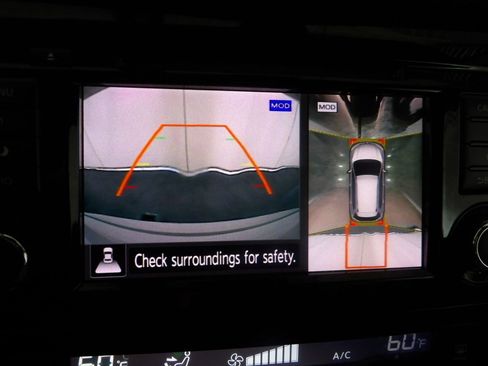 Used 2018 Nissan Rogue SL AWD/4WD image 16