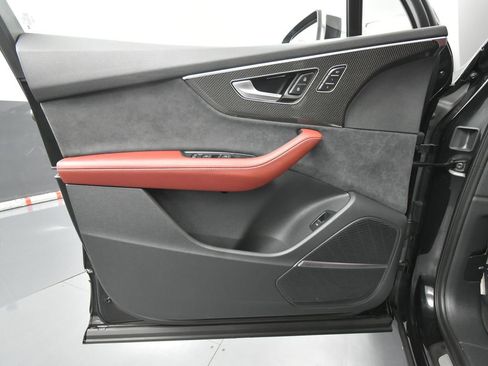 Used 2024 Audi SQ7 Premium Plus image 17