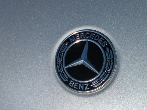 Used 2022 Mercedes-Benz GLC 300 4MATIC w/ Premium Package Lite image 12