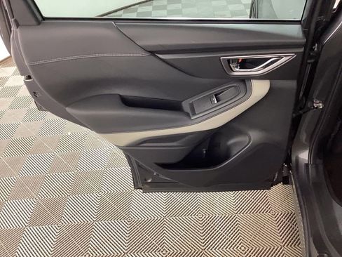 Used 2022 Subaru Forester Limited image 13