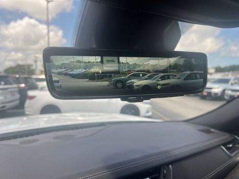 New 2025 Jeep Grand Cherokee Limited w/ Luxury Tech Group II image 4