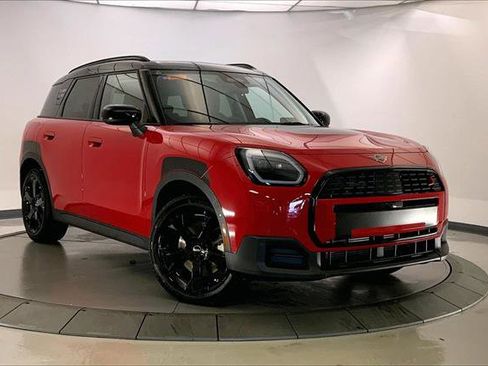 Certified 2025 MINI Cooper Countryman S w/ Comfort Package Max image 33