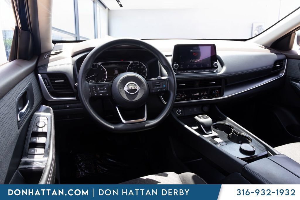 Used 2023 Nissan Rogue SV AWD/4WD image 13